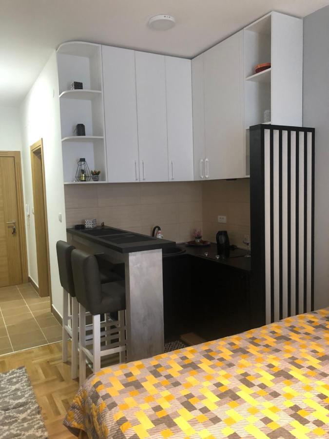 Matea Apartment Tivat Exterior photo