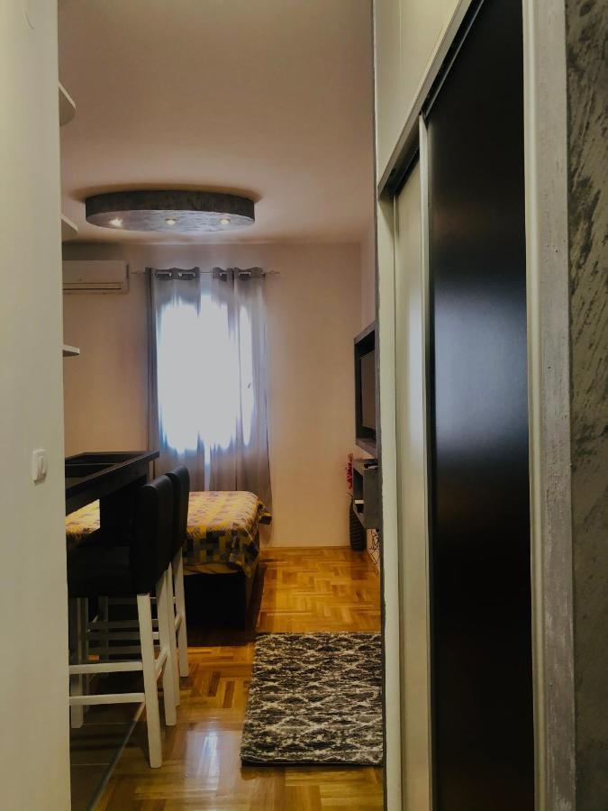 Matea Apartment Tivat Exterior photo